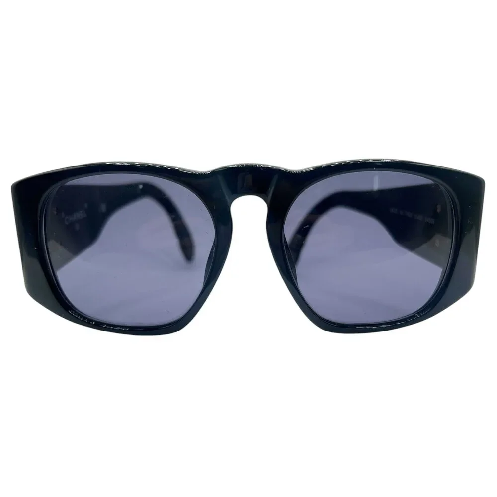 Chanel 01450 90's Black & Gold Matelasse Round Sunglasses w/ Case